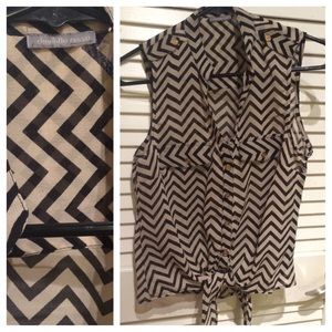 Sleeveless Charlotte Russe top black and grey