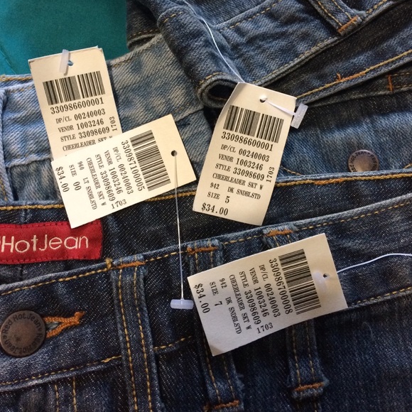 Skirts - Picture 3 of 3