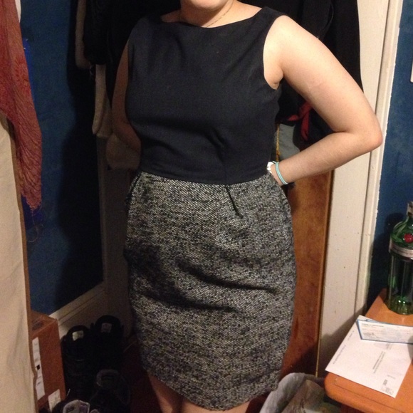 Black dress - Picture 2 of 2