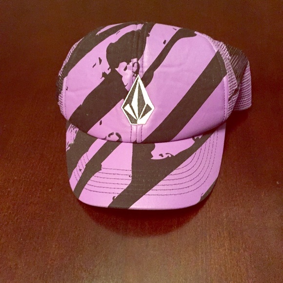 Brand new Volcom hat