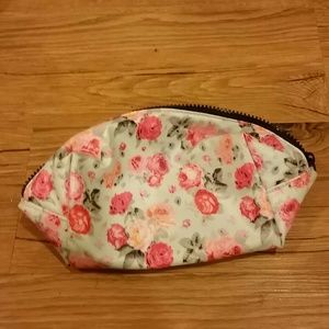 Makeup bag