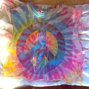 Tie-dye cut off t-shirt