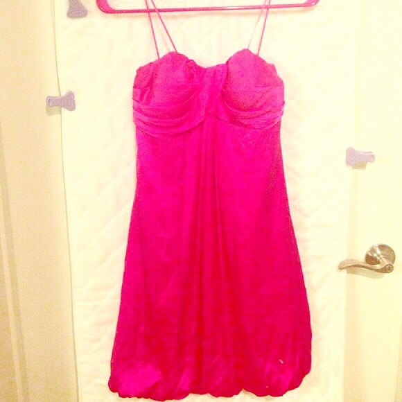 🌺 CACHE FUCHSIA Strapless Dress 🌺