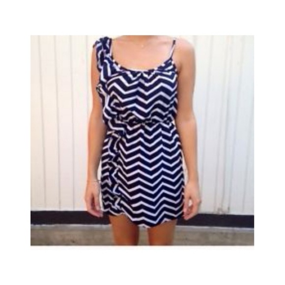 Chevron romper - Picture 3 of 3