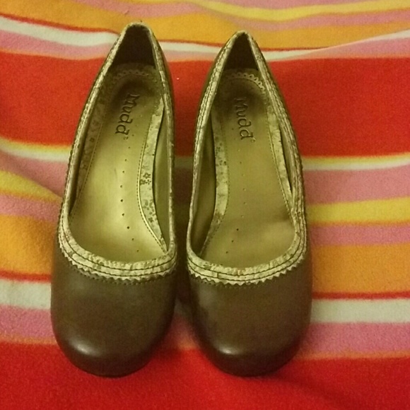 Cute brown heels - Picture 2 of 3