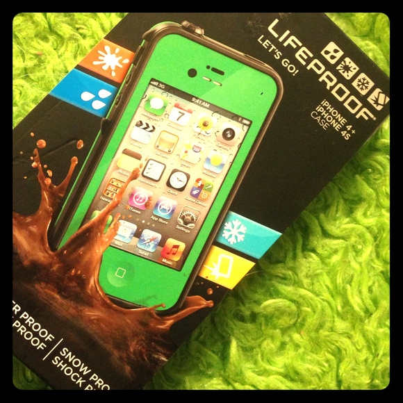 Green/black Lifeproof Iphone 4 Case!