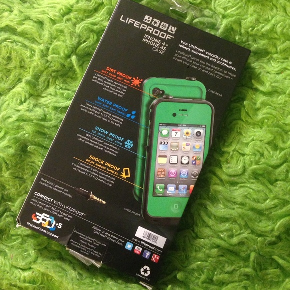 Green/black Lifeproof Iphone 4 Case!