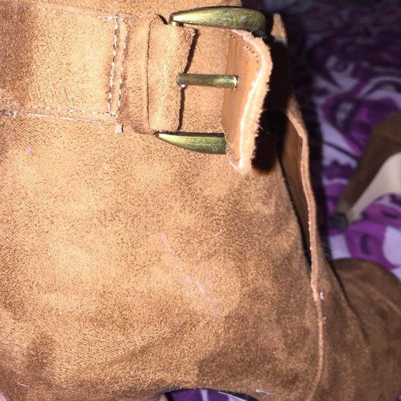 Brown heel booties - Picture 4 of 4