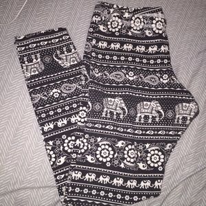 UO Truly Madly Deeply Leggings - SZ Large