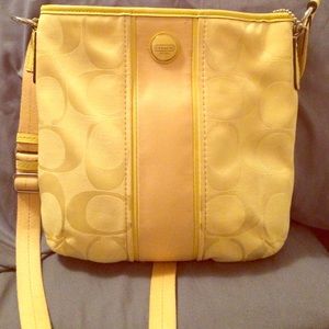 Unique authentic coach bag great for summer!