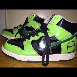 Nike High Dunk Halloween Tombstone Edition