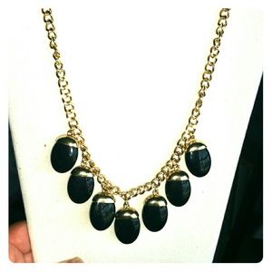 New black acorn shape stone necklace and earrings