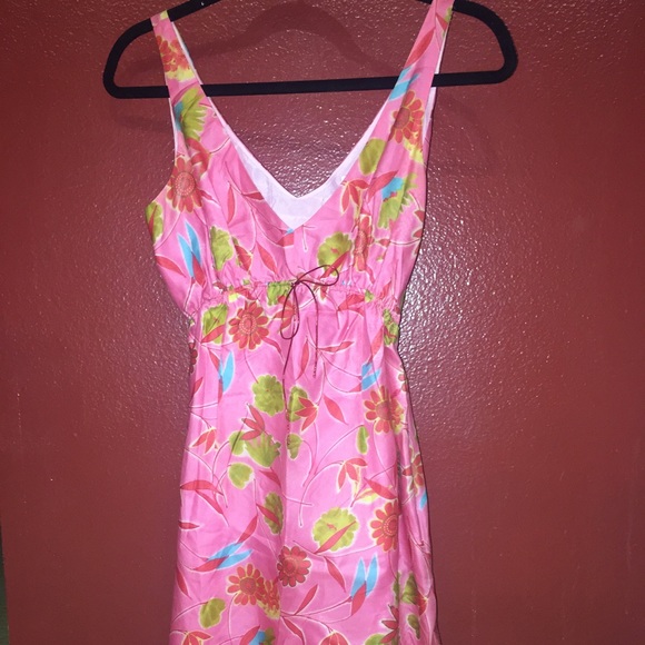 Tahari Pretty 100% silk summer dress