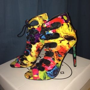 Steve Madden Floral Peep Toe Booties