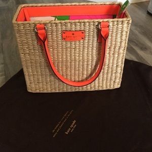 Kate Spade Purse 🎉HP 5.15.15