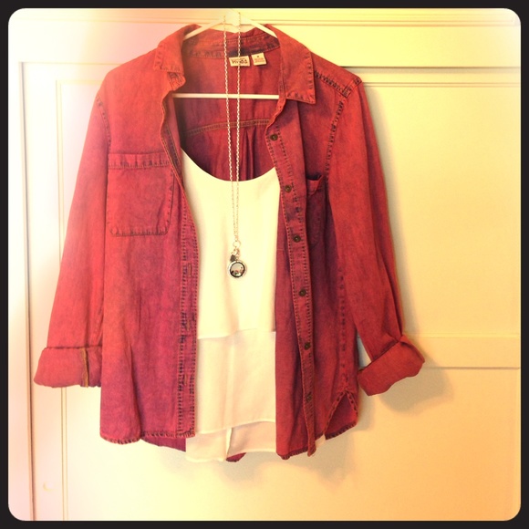 Acid washed maroon jacket