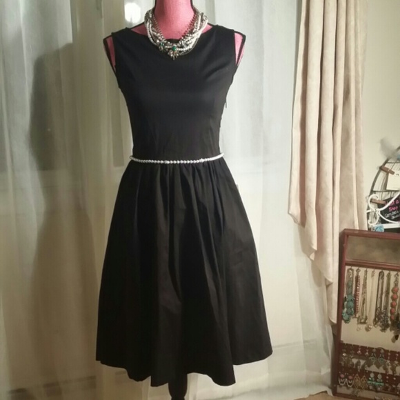 ** price drop **Breakfast at Tiffany's style dress - Picture 2 of 4
