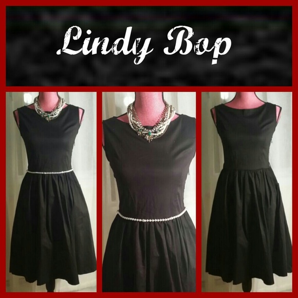 ** price drop **Breakfast at Tiffany's style dress - Picture 1 of 4