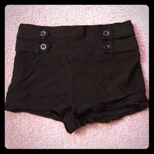 high waisted black shorts size L