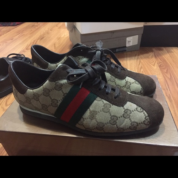 SOLD‼️100% authentic gucci Woman's sneakers