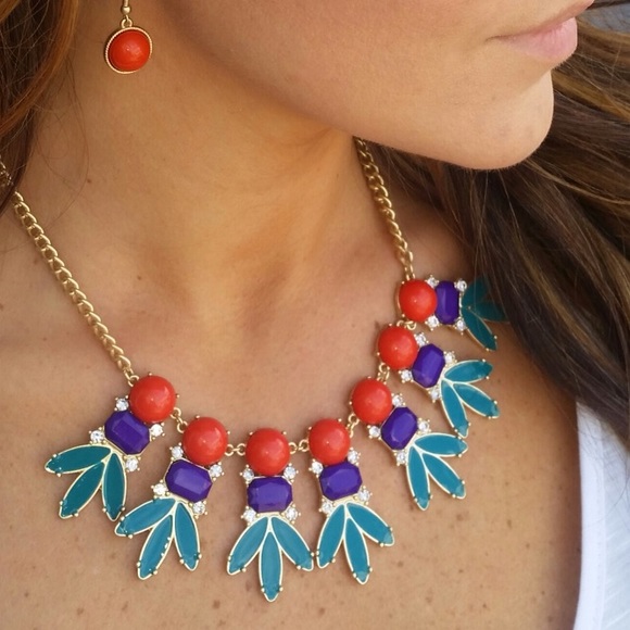 Jewelry - LAST ONE! Multicolored statement necklace set