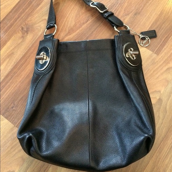 Coach purse - Picture 1 of 2