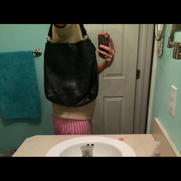 Coach purse - Picture 2 of 2