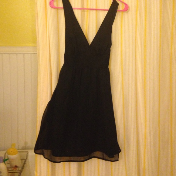 Cute short black flowy dress