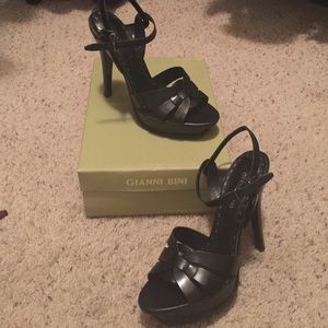Gianni Bini Platform Sandals