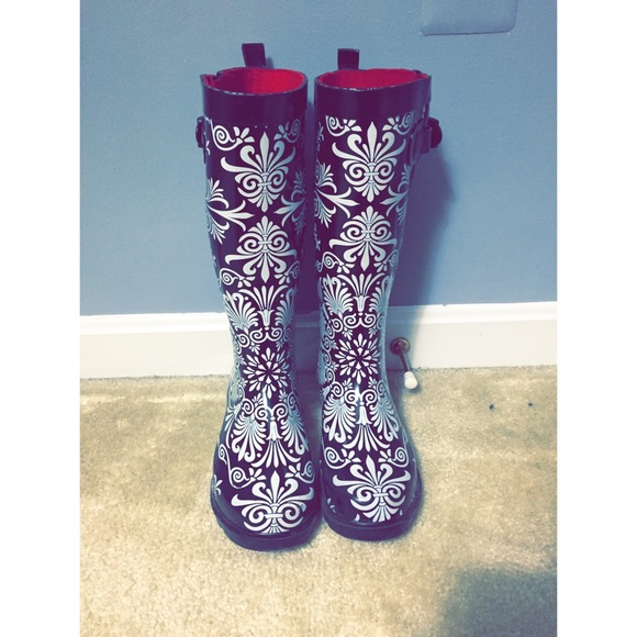 Rain boots