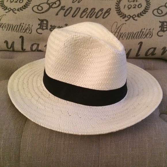 Accessories - Off-white w Black Ribbon Straw Hat Wide Brim 57cm