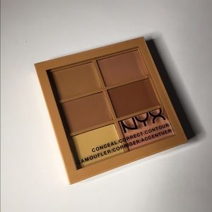 ⛔️SOLD⛔️NYX Conceal, Correct, Contour Palette