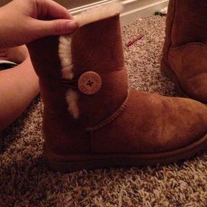 MAKE AN OFFER! For sale uggs 100% authentic