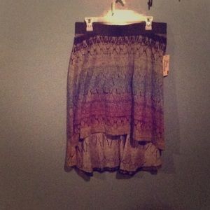 Medium length high low skirt!