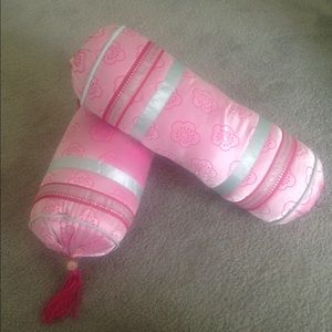 🌸Pretty Pink Pillows🌸