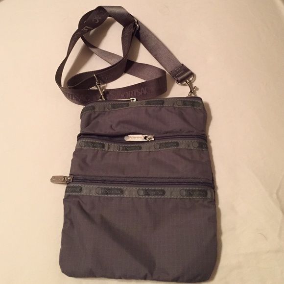 Le sport sac grey cross body purse