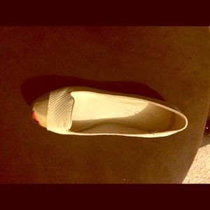 Women shoes flats beige bone brown aldo size 7.5
