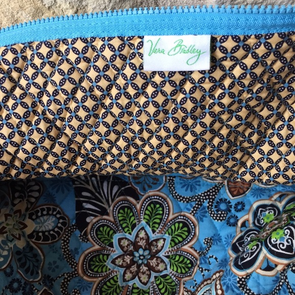 Vera Bradley Duffel in Bali Blue - Picture 2 of 2