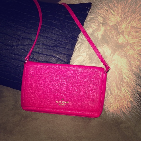kate spade Handbags - Kate Spade Cobble Hill Crossbody