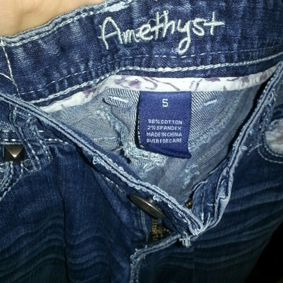 Destroyed Denim - Picture 4 of 4