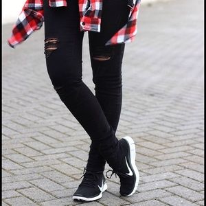 Nike flyknit free runs