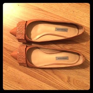 Size 7 Classiques Entier tan leather flats