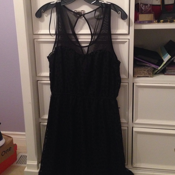 Fit and flare black dress - Picture 1 of 3