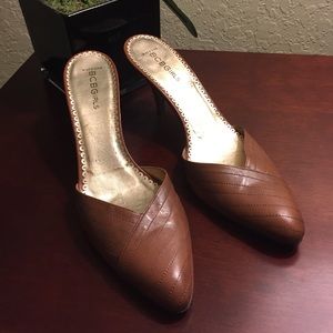 1 Hour sale 🌷 BC Girls Heels