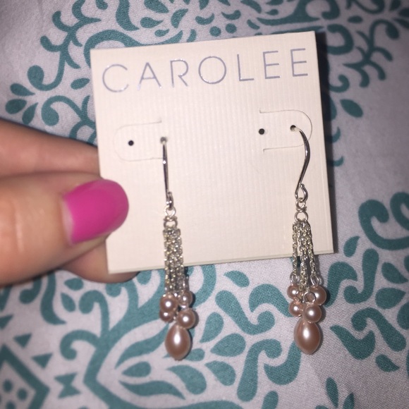 Jewelry - Pearl earrings