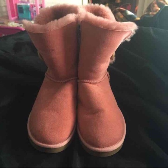 Bailey Button Uggs Salmon Color - Picture 2 of 4