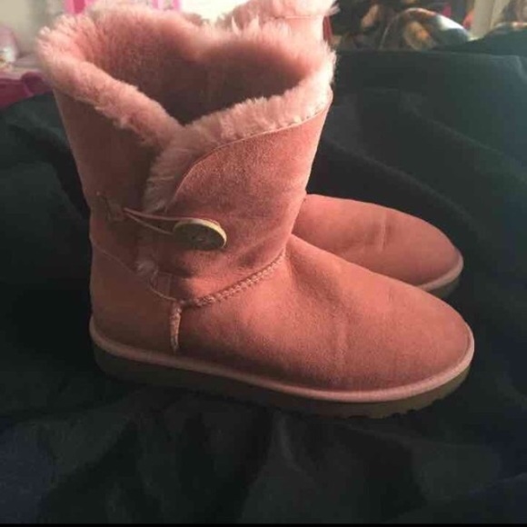 Bailey Button Uggs Salmon Color - Picture 3 of 4