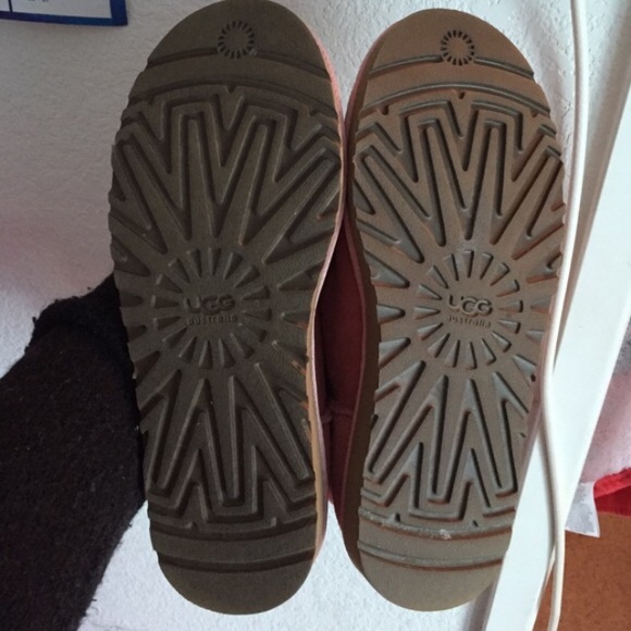 Bailey Button Uggs Salmon Color - Picture 4 of 4