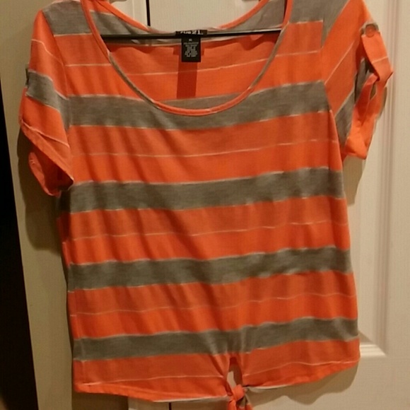 Grey and orange top