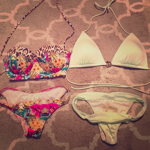 Victoria secret bathing suit/ bikinis